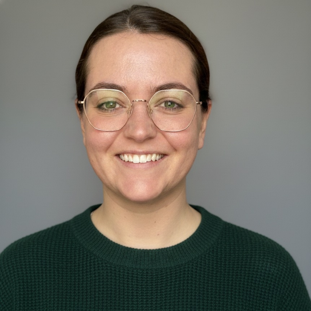 Sarah Torres headshot